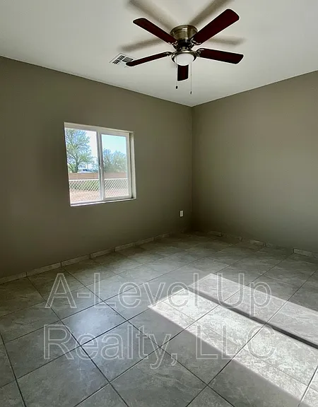 1514 E 28th St #2 — Photo 11
