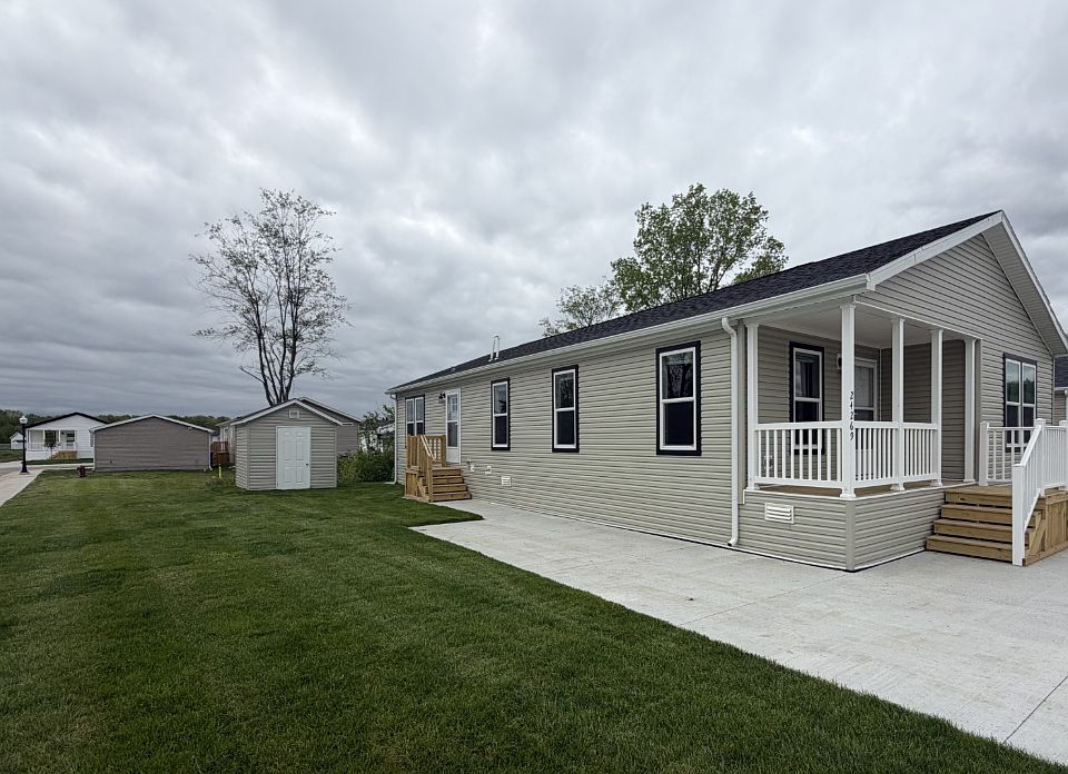 24269 Arrowhead Rd #269, Chelsea, MI 48118 | Zillow