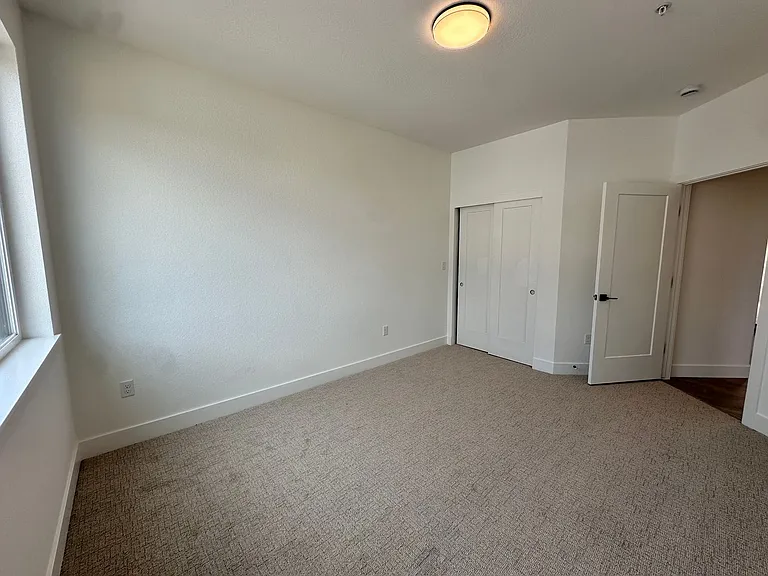 150 Rothrock Pl — Photo 17