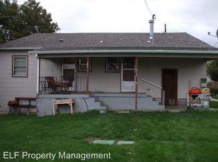 610 W 7th Pl, The Dalles, OR