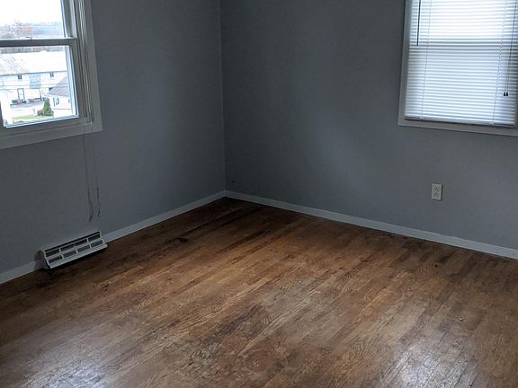 4th image of 148 Clay St