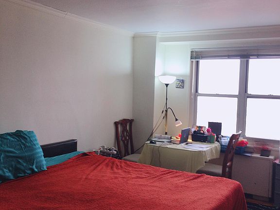 3rd image of 225 Saint Pauls Ave APT 12C