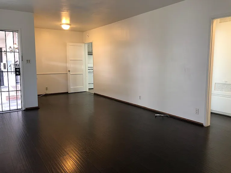 1712 Huntington Dr #A — Photo 2