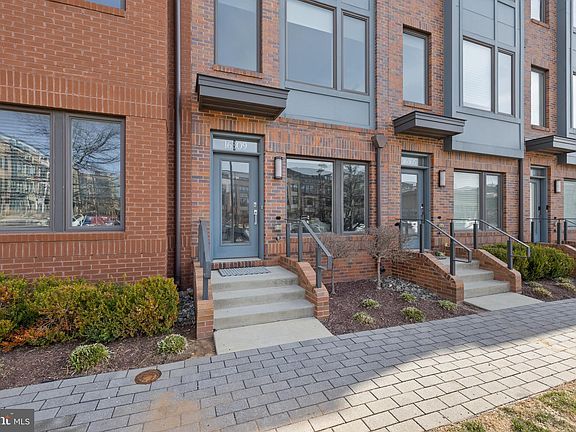 3rd image of 16309 Columbus Ave