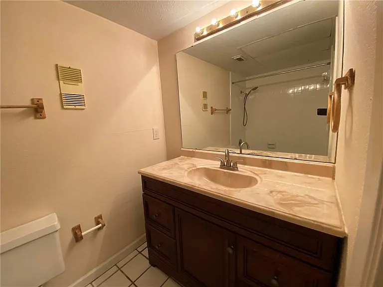 14801 Compass St #14 — Photo 8