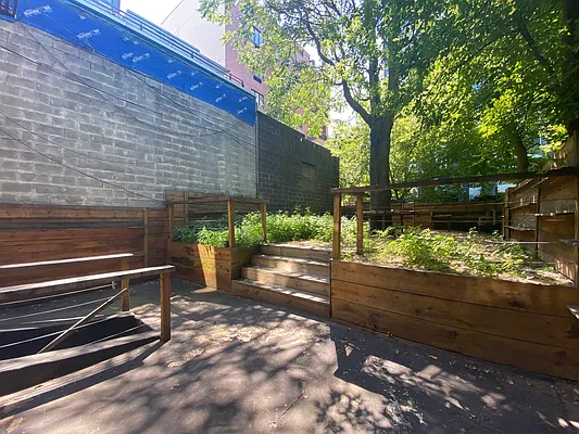 Rented by Nolita Group | media 18