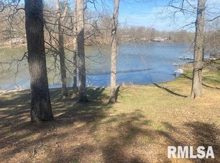 15 Oakwood Ln, Murphysboro, IL 62966