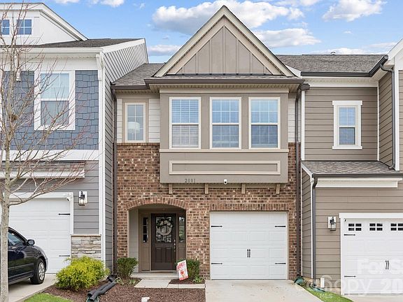 2nd image of 2081 Suttonview Rd