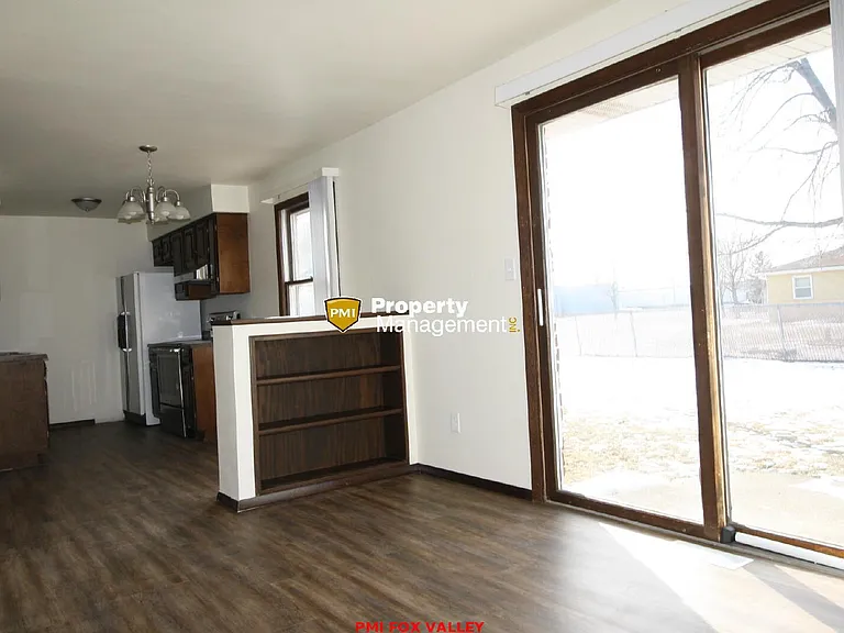 1349 Primrose Ln — Photo 10