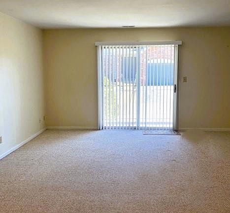 4th image of 4309 Sunridge Dr APT A