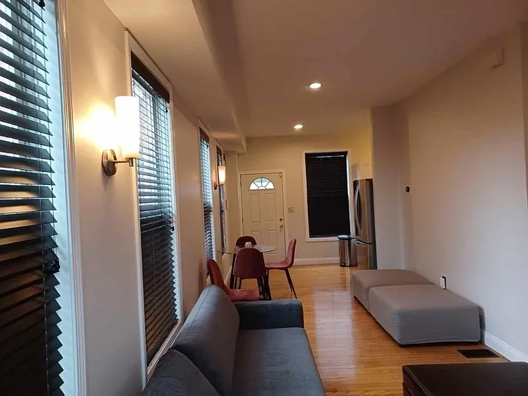 740 Broadway — Photo 14