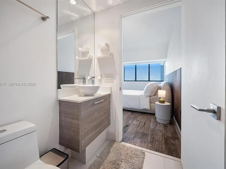 650 NE 32nd St #4805 — Photo 26