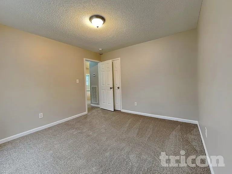 76 Wild Oaks Ct — Photo 12
