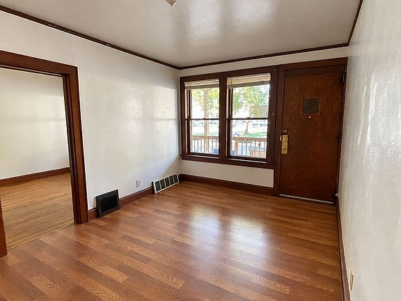 3rd image of 2260 S 7th St