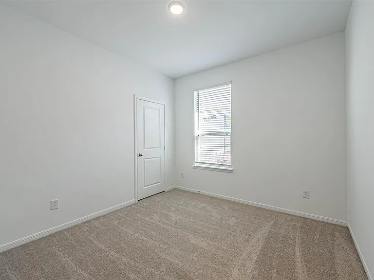 3075 Clydesdale Dr — Photo 26