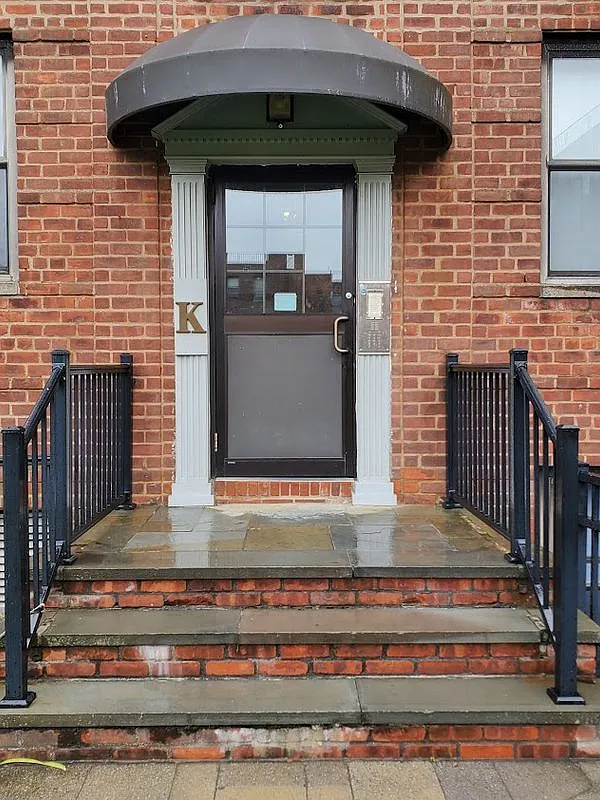 Building Photo - 1 Jefferson Ave #K4