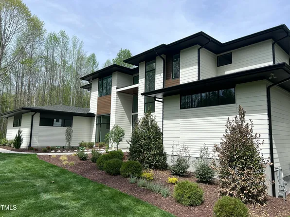 196 Mountaintop Cir, Bear Creek, NC 27312