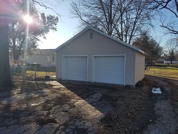 2 car garage with electric