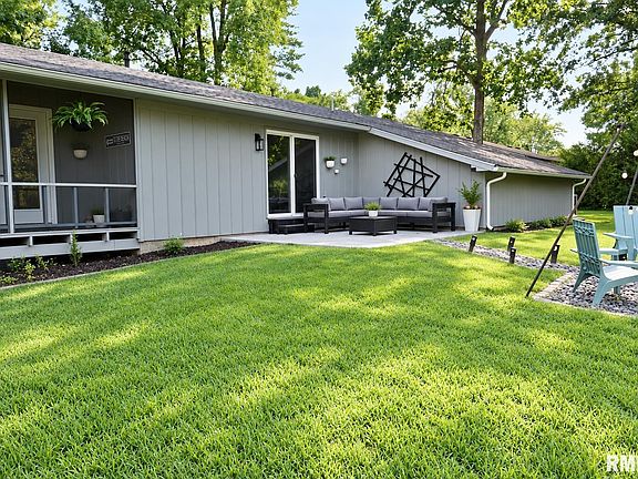 4th image of 15 Pine Ln