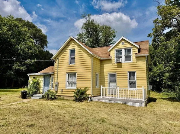 10103 W Powdermill Rd, Edwards, IL 61528