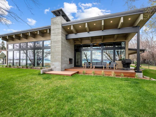 1056 S Bear Lake Blvd, Garden City, UT 84028