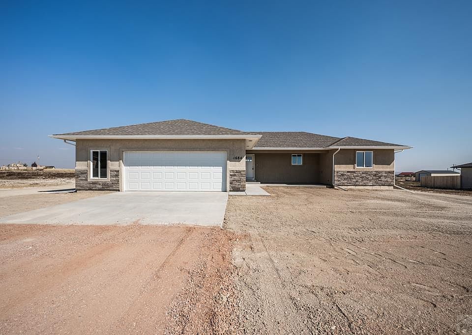1st image of 1684 N Calle Rosa Dr