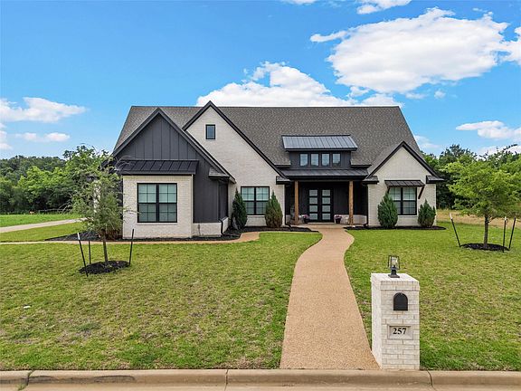 2nd image of 257 Fox Run Ln