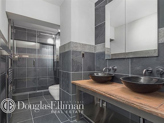 5th image of 421 Hudson St APT 718