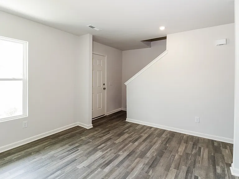 1681 Robins Nest Dr — Photo 3