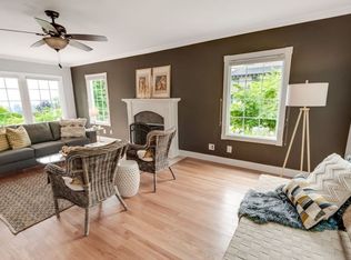 802 23rd Ave E, Seattle, WA 98112