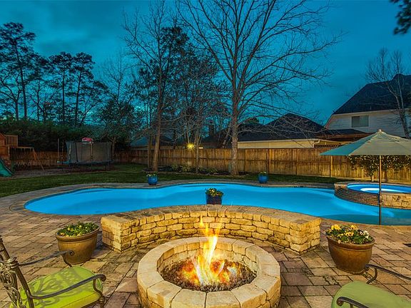 3rd image of 14215 Vanessa Cir