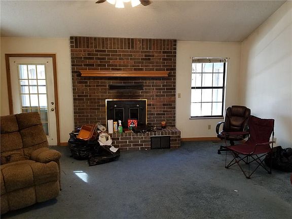 2nd image of 6 Constance Cir