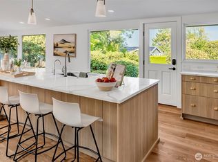 2434 73rd Avenue SE, Mercer Island, WA 98040