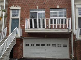 12 McMartin Ct, Jersey City, NJ 07305