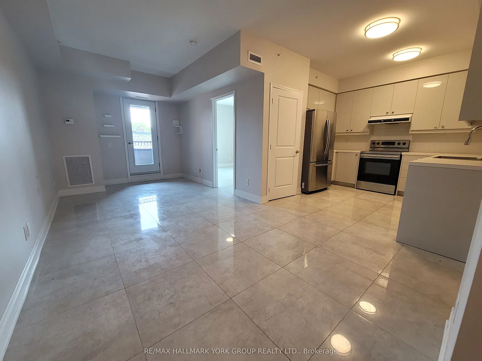 1 bed, $2,100 — Photo 2