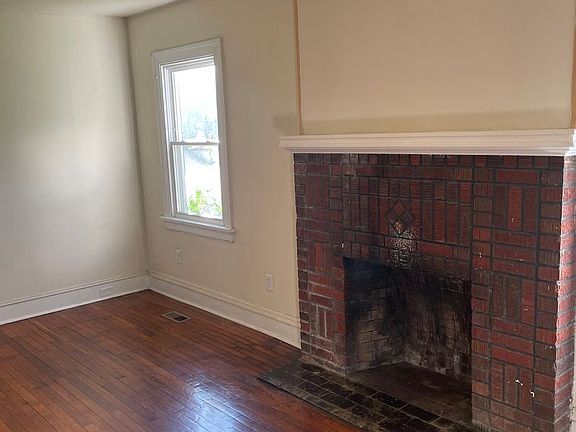 5th image of 1826 Carlisle Ave