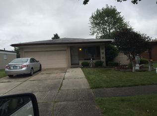 36098 Jeffrey Dr, Sterling Heights, MI