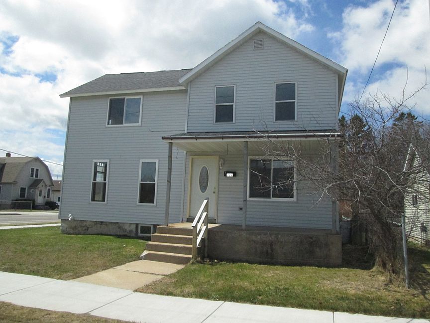 1st image of 929 Deer St