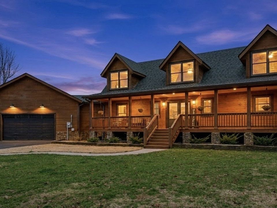 1st image of 530 Parkway Rd