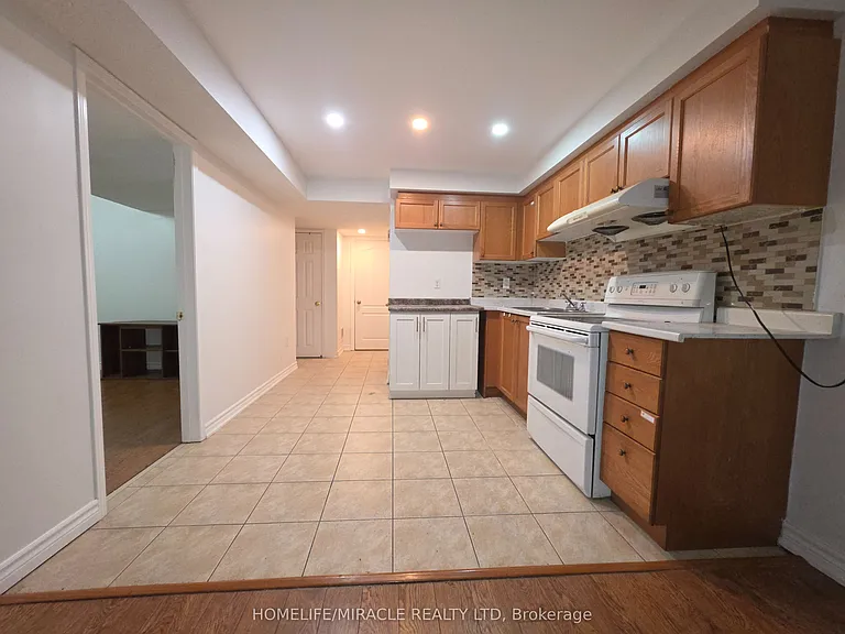 59 Rollingwood Dr #BASEMENT — Photo 16