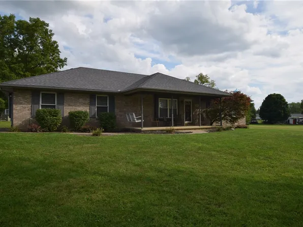 216 E 4th St, Christiansburg, OH 45389