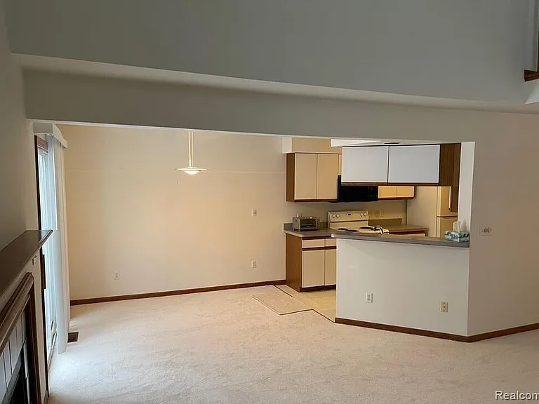 2445 Mulberry Ct — Photo 6