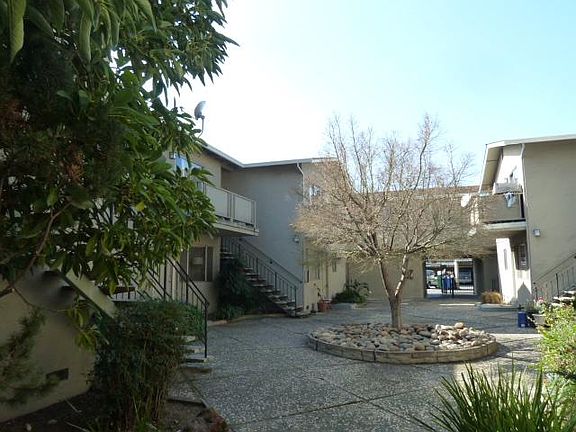 3rd image of 1077 Topaz Ave #11
