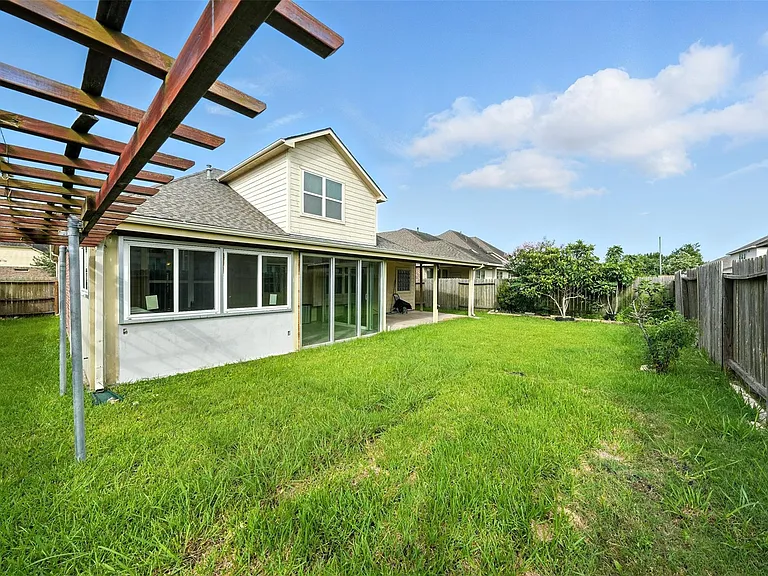9219 Gilbert Hollow Dr — Photo 47