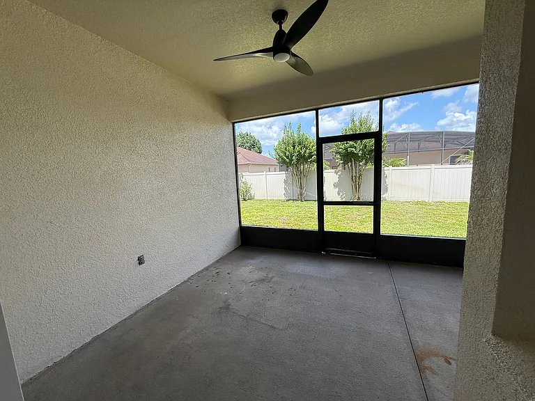 5370 Red Leaf Ct — Photo 26