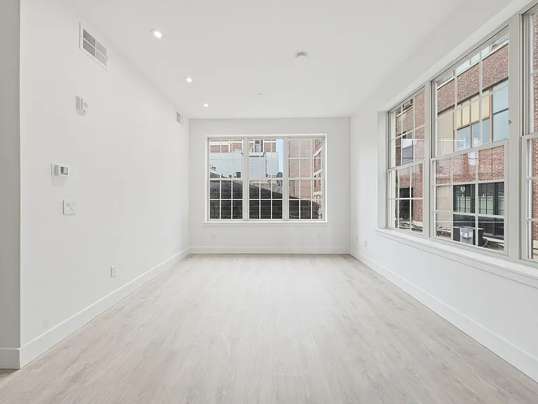 Wood Street Lofts — Photo 53