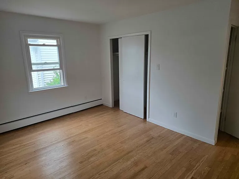 44 Dale St — Photo 3