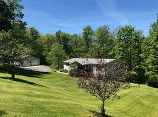 511 Hilltop Rd, Oakland, MD 21550