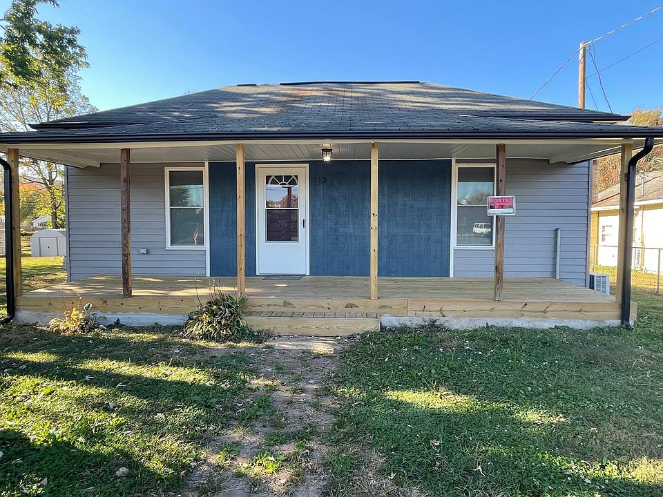 1st image of 713 Chamberlain Ave N