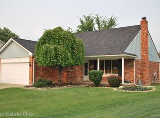2221 Woodmont Dr W, Canton, MI 48188